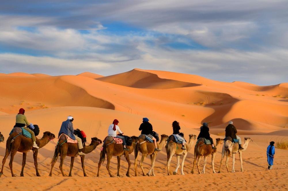 Riad Les Roches Merzouga Esterno foto