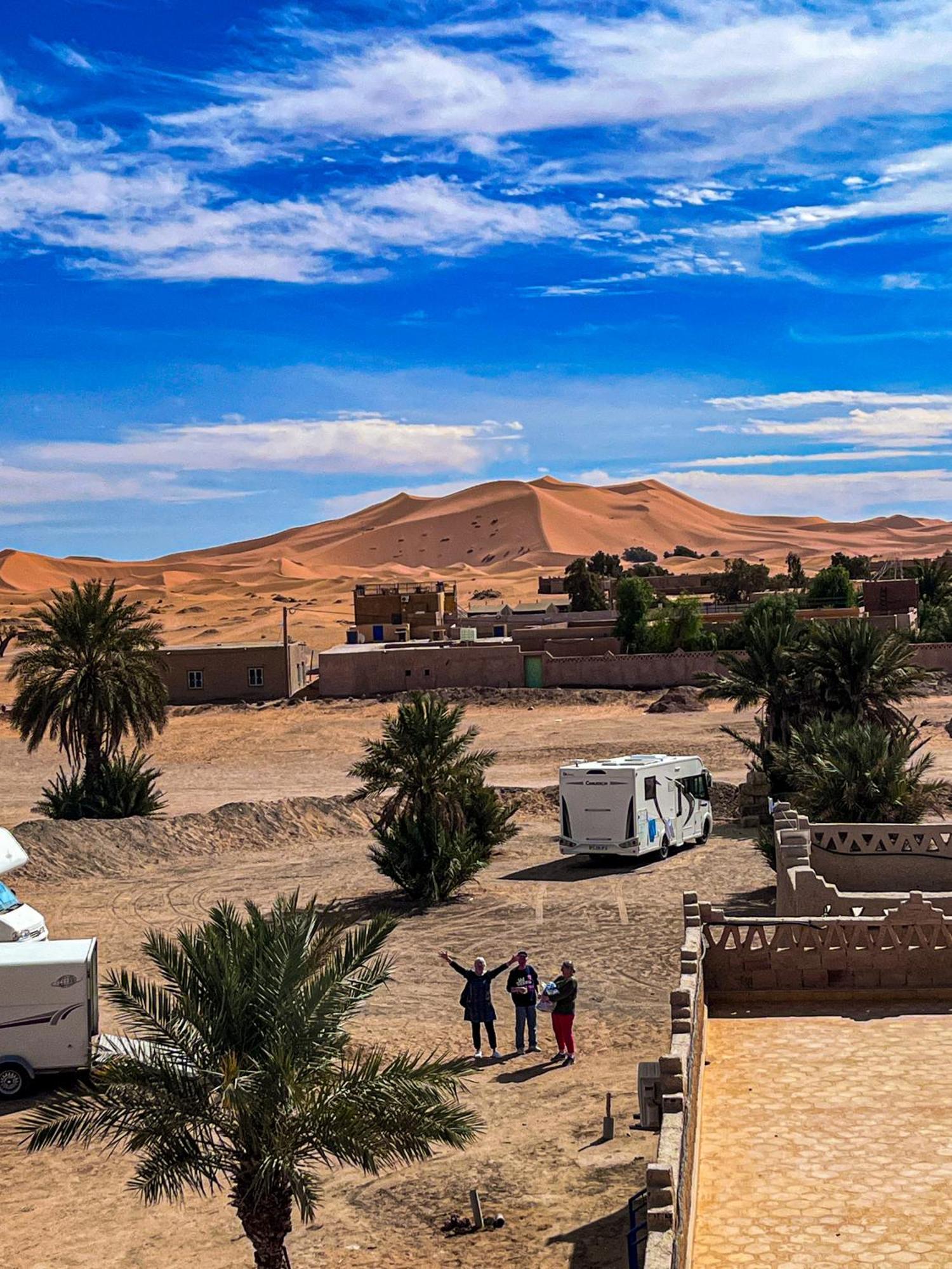 Riad Les Roches Merzouga Esterno foto