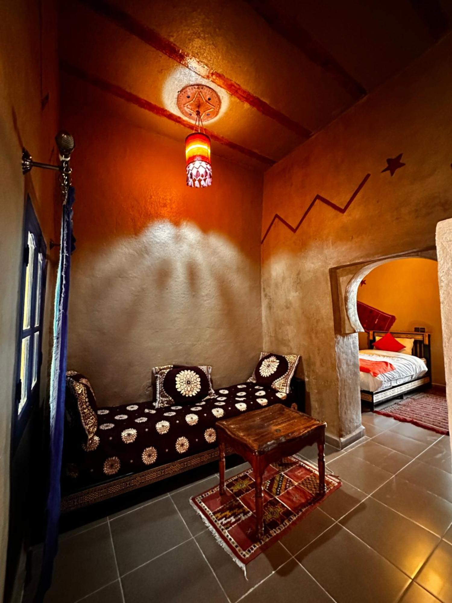 Riad Les Roches Merzouga Esterno foto